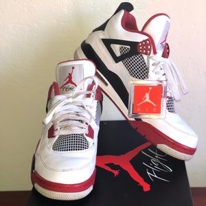 MENS JORDAN 4 RETRO -2012 size 9.5 9 1/2 mens